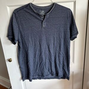 APT.9 blue striped Henley size L